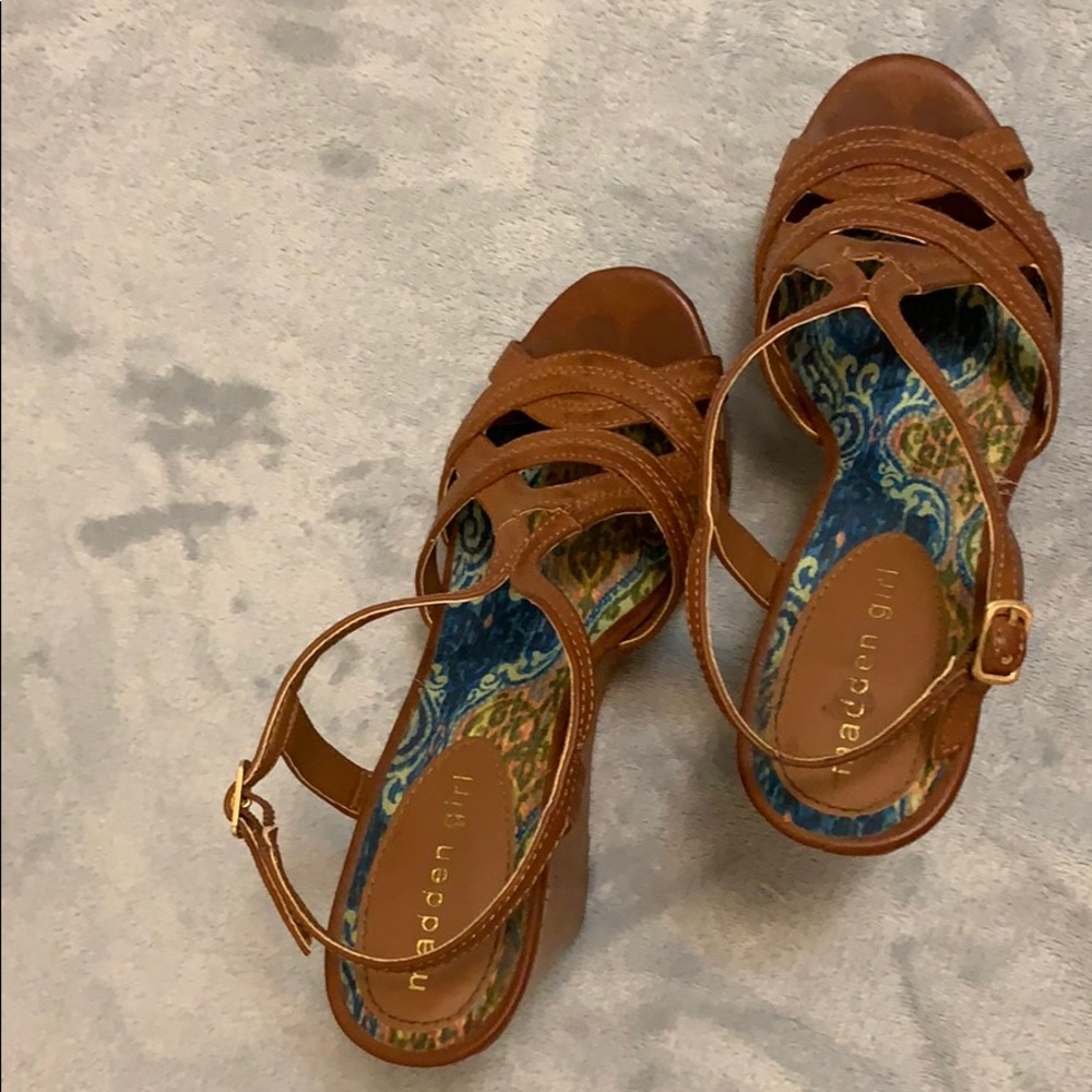 Brown madden girl wedges
